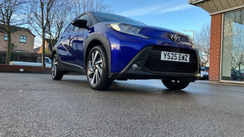 Toyota Aygo X 1.0 VVT-i Edge 5dr Petrol Hatchback